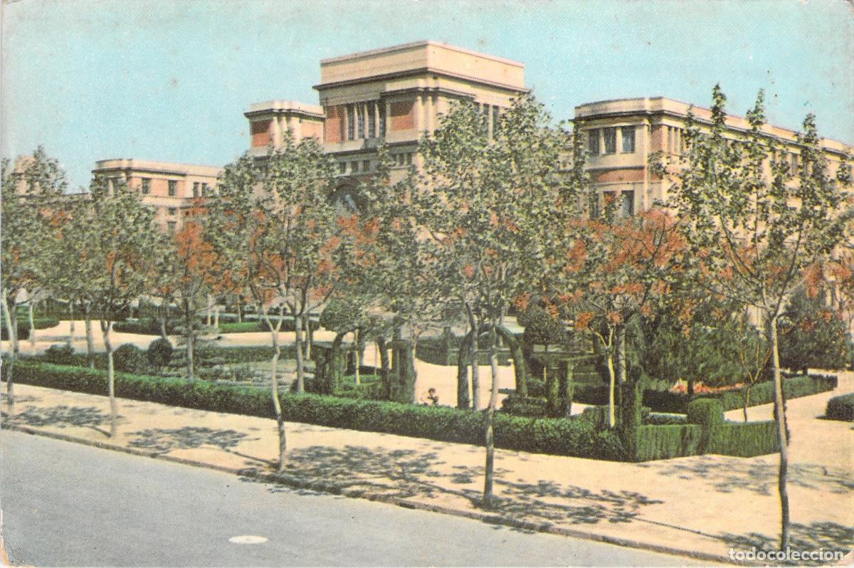 Postales: Postal de los Jardines de la Facultad de Medicina en Valencia