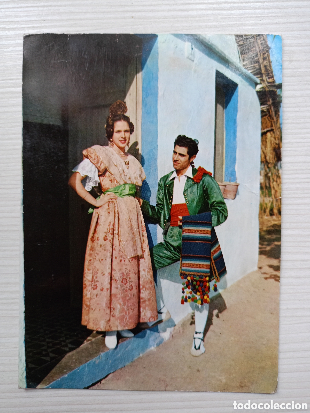 Postales: VALENCIA PAREJA ATAVIADA CON TRAJES REGIONALES FALLERA