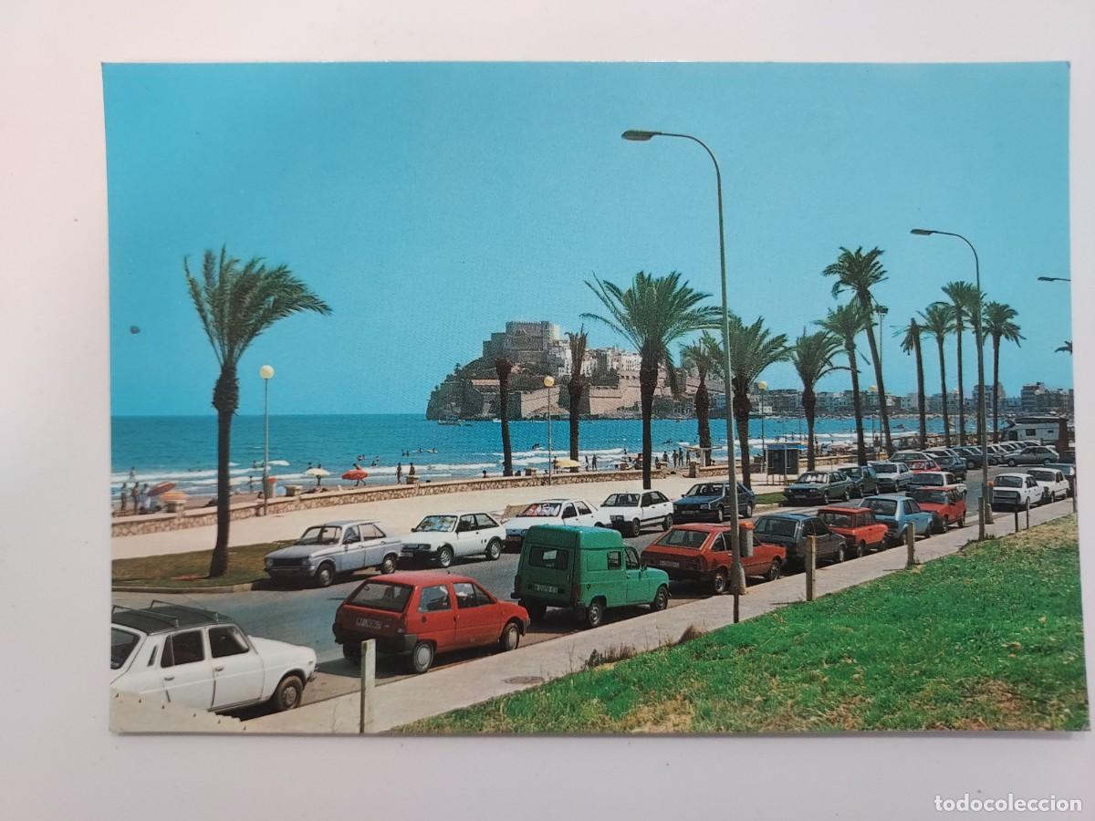 Postales: POSTAL PE&Ntilde;ISCOLA PASEO MARITIMO Y PLAYA. 1990. SIN CIRCULAR. CASTELLON. RENAULT 4L