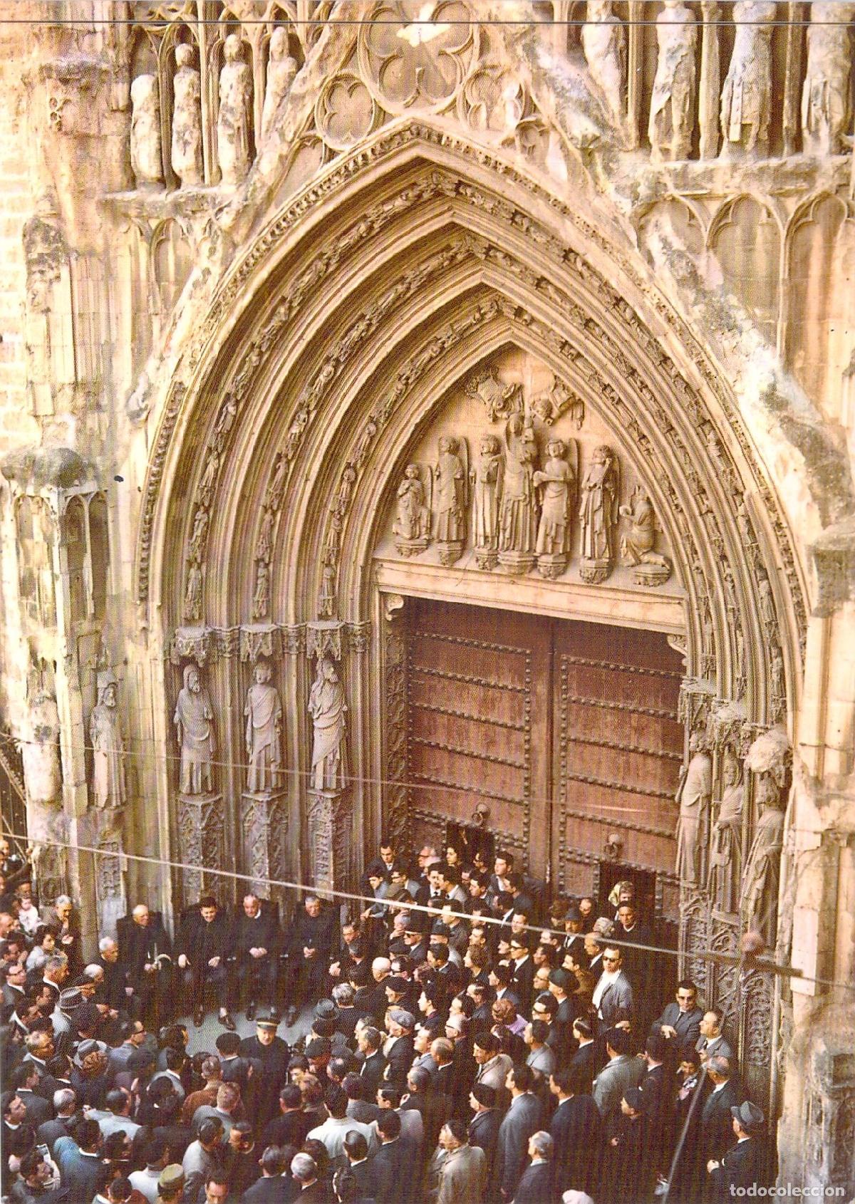 Postales: Postal de Valencia: El Hist&oacute;rico Tribunal de las Aguas en la Catedral