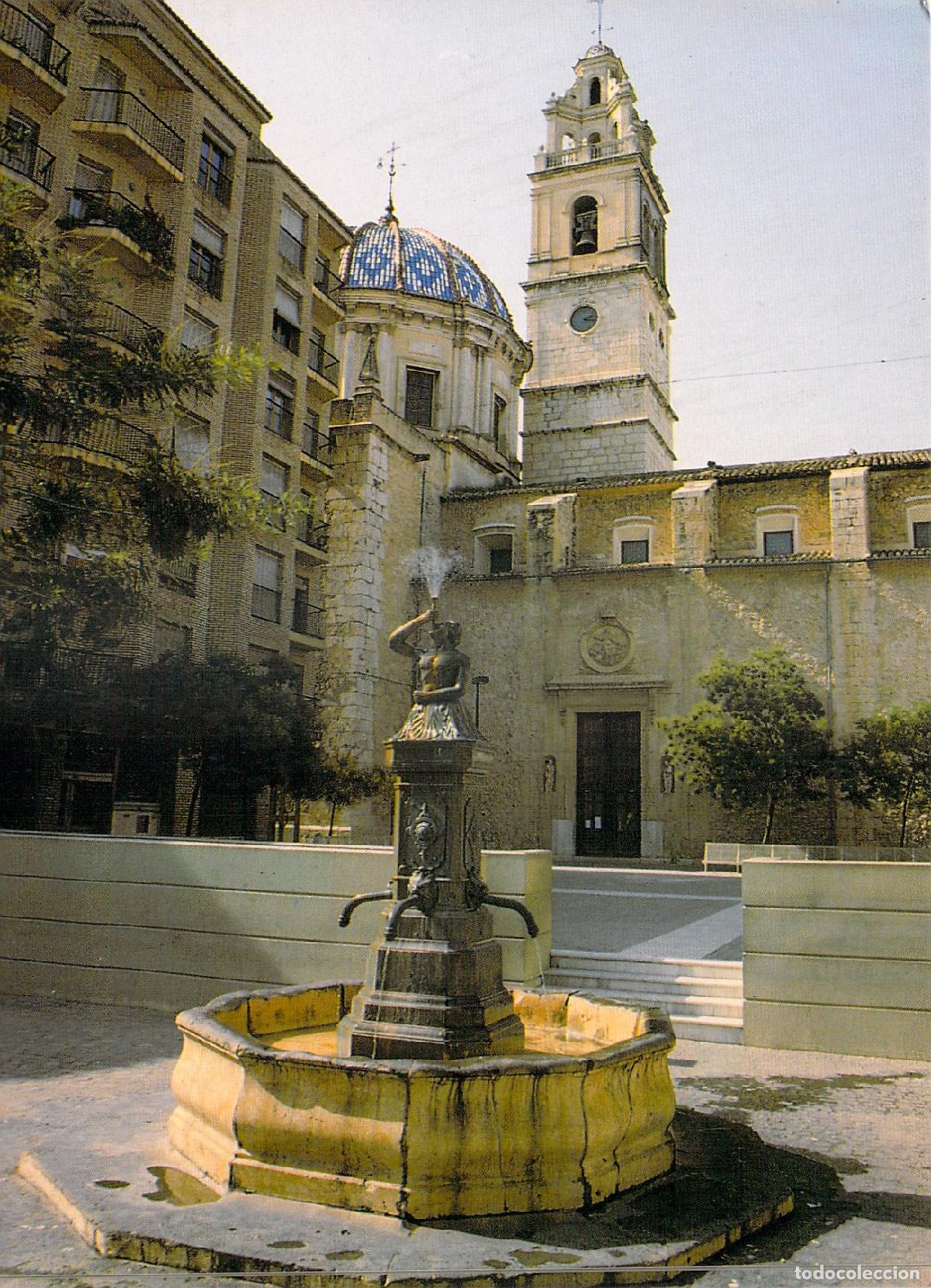 Postales: Postal Carcaixent: Parroquia de la Asunci&oacute;n y Plaza Mayor