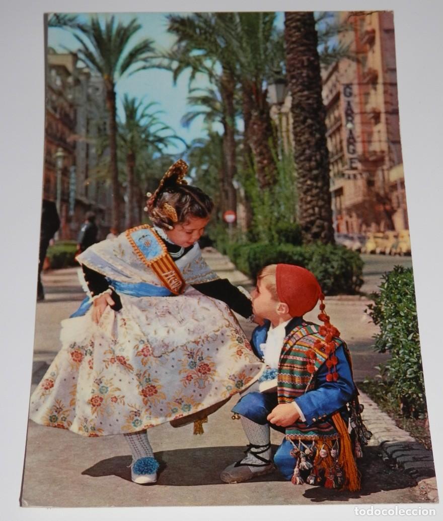 Postales: TARGETA POSTAL DE VALENCIA - NI&Ntilde;OS CON TRAJE REGIONAL