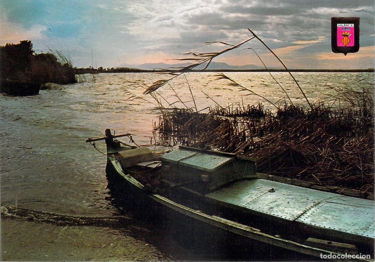 Cartes Postales: Postal de La Albufera de Valencia al Atardecer con Barca