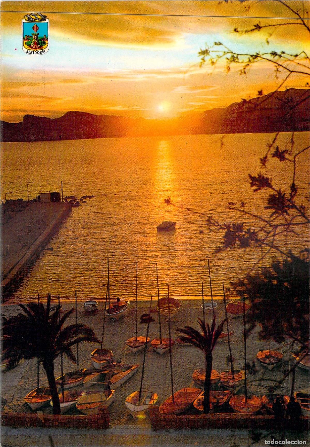 Postales: Postal de Benidorm - Atardecer desde el Puerto de Alicante