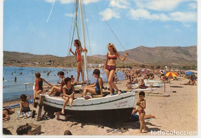 Postales: em04597 oropesa de mar playa 1965 macian n&ordm;2 circulada turistas biquini