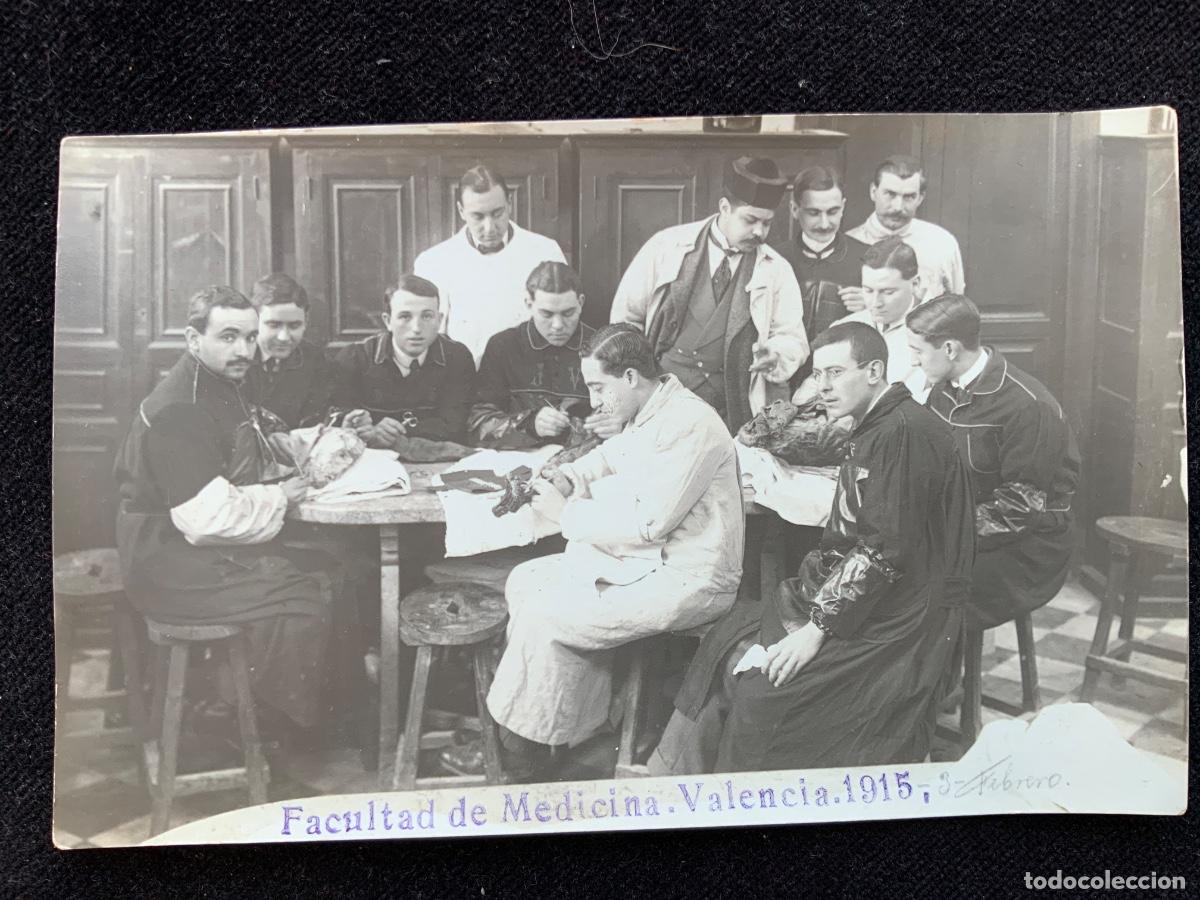 Postales: Antigua postal fotografica facultad medicina valencia 3 febrero 1915. Autopsia cadaver.