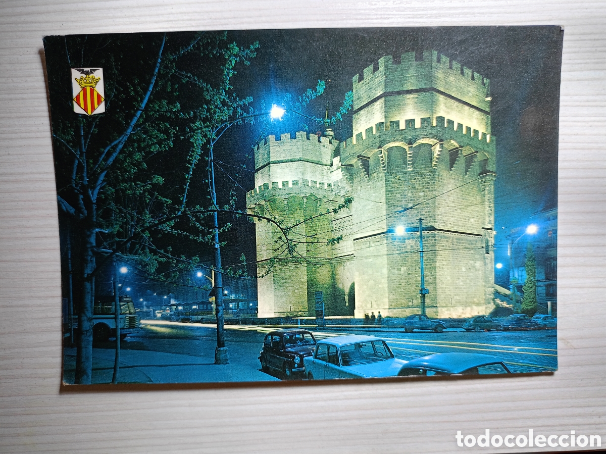 Postales: Torres de Serranos iluminadas a&ntilde;os 60 Seat 600
