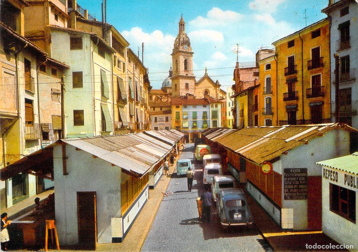 Postales: Postal de la Plaza del Mercado con la Colegiata en J&aacute;tiva