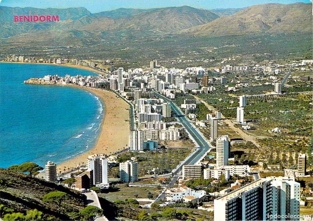 Postales: Postal de Benidorm - Vista Panor&aacute;mica de la Costa y Rascacielos