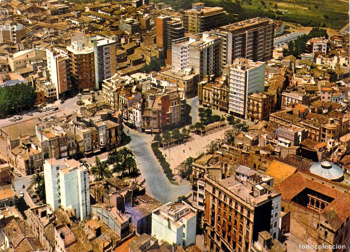 Postales: Postal de Vista A&eacute;rea de la Plaza del Caudillo en Alcira