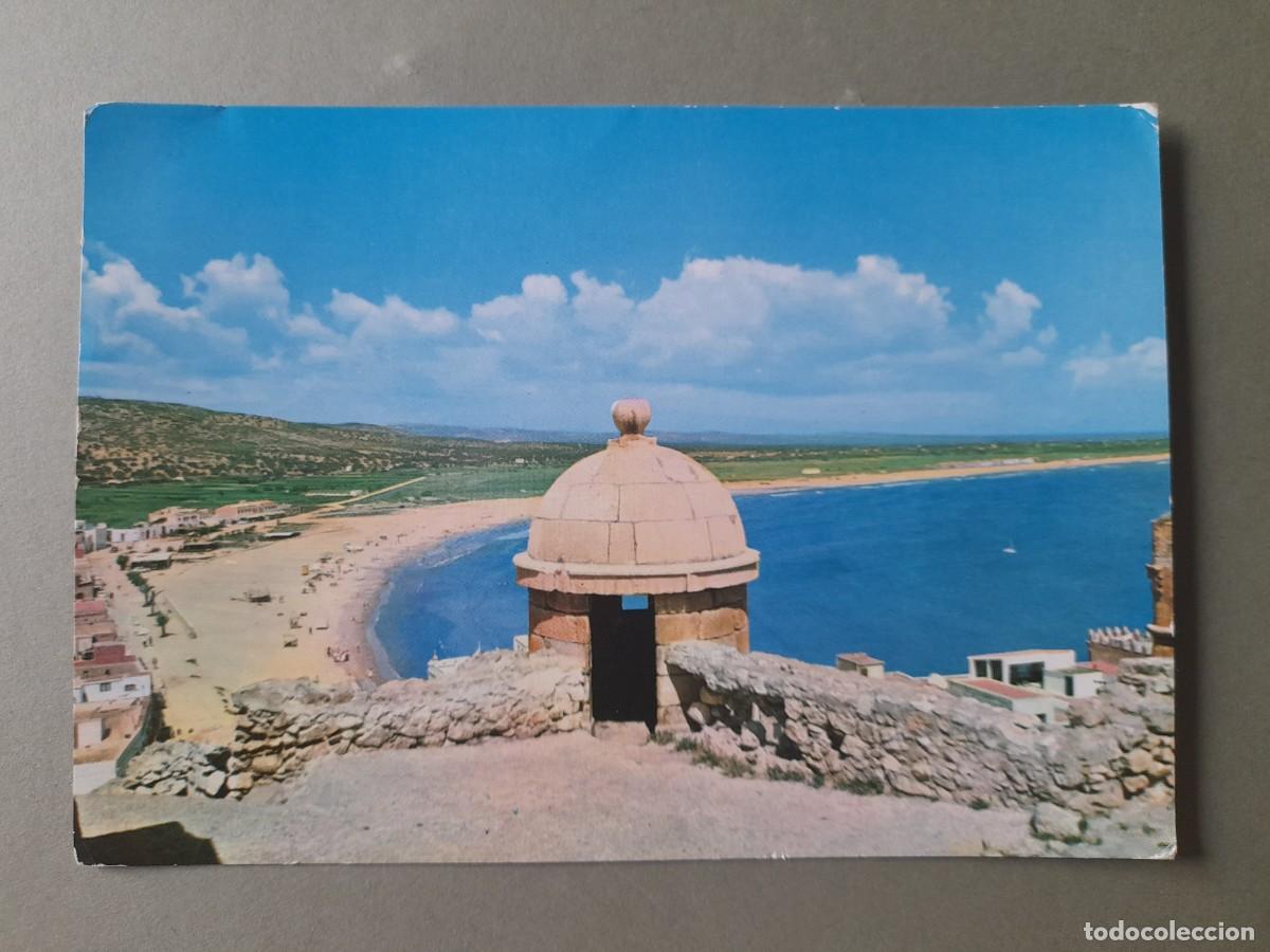 Postales: Postal de pe&ntilde;iscola, 5304, torre&oacute;n Felipe II y playa, soberanas circulada 1960