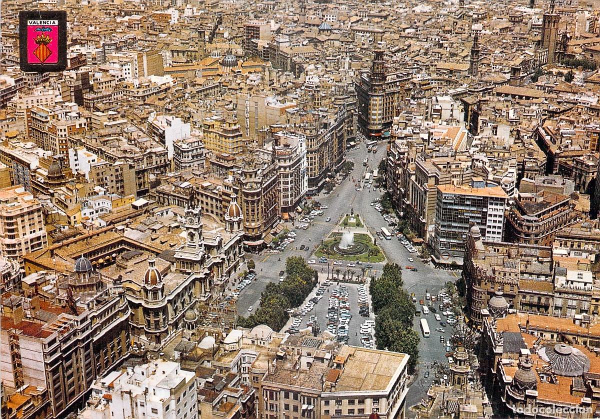 Postales: Postal de la Vista A&eacute;rea de la Plaza del Caudillo en Valencia