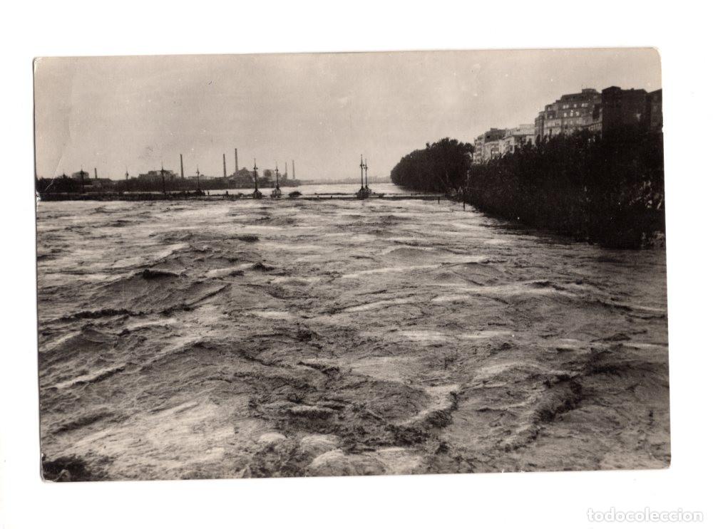 Postales: VALENCIA.- R&Iacute;O TURIA.(RIADA 14-10-57).