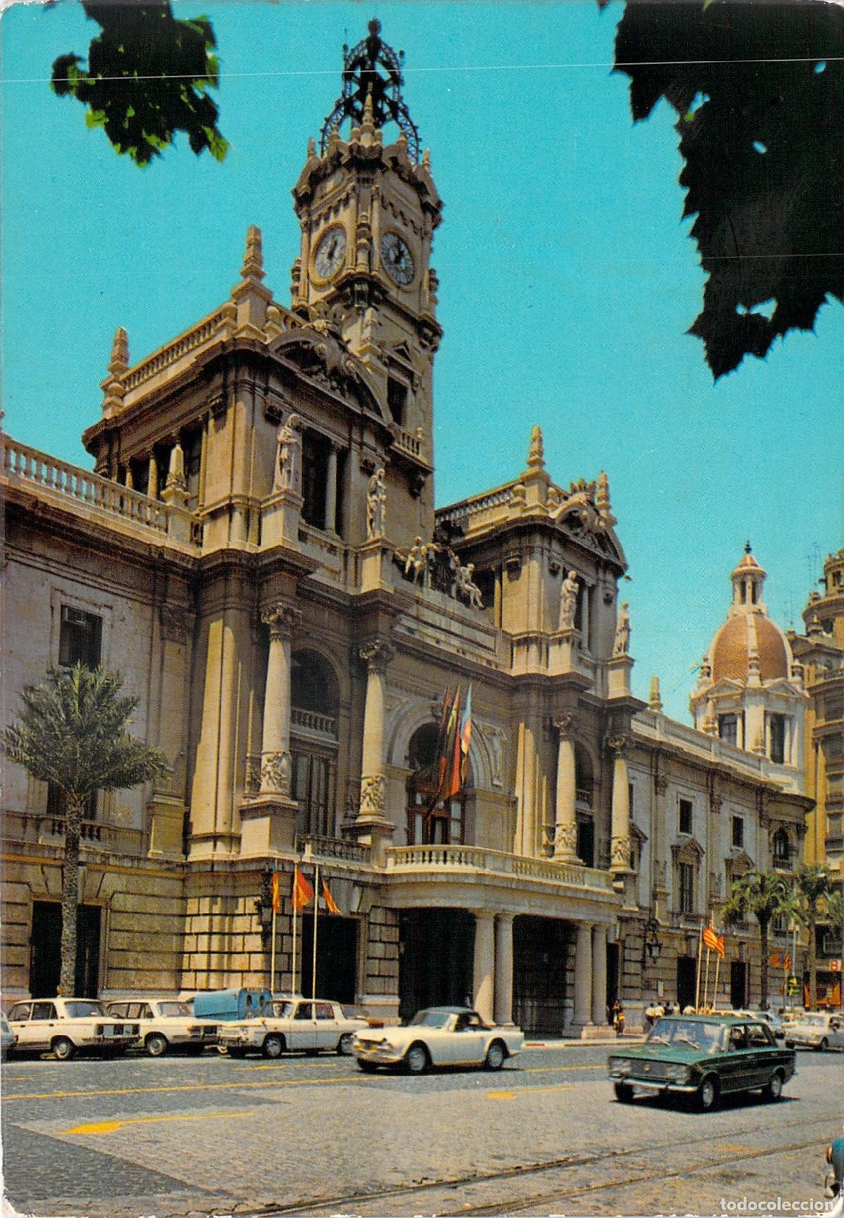 Postales: Postal del Ayuntamiento de Valencia con Coches Cl&aacute;sicos