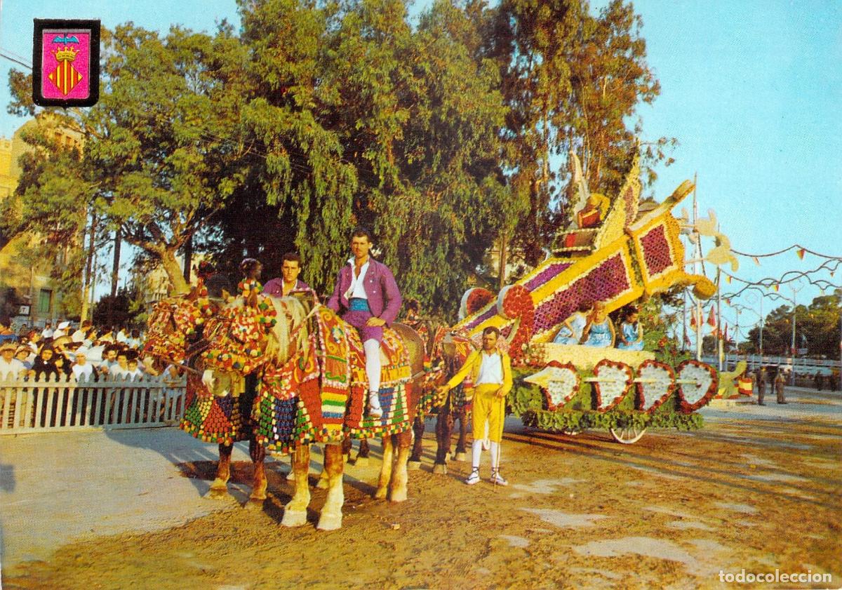 Postales: Postal de la Batalla de Flores en Valencia, Carroza y Caballos