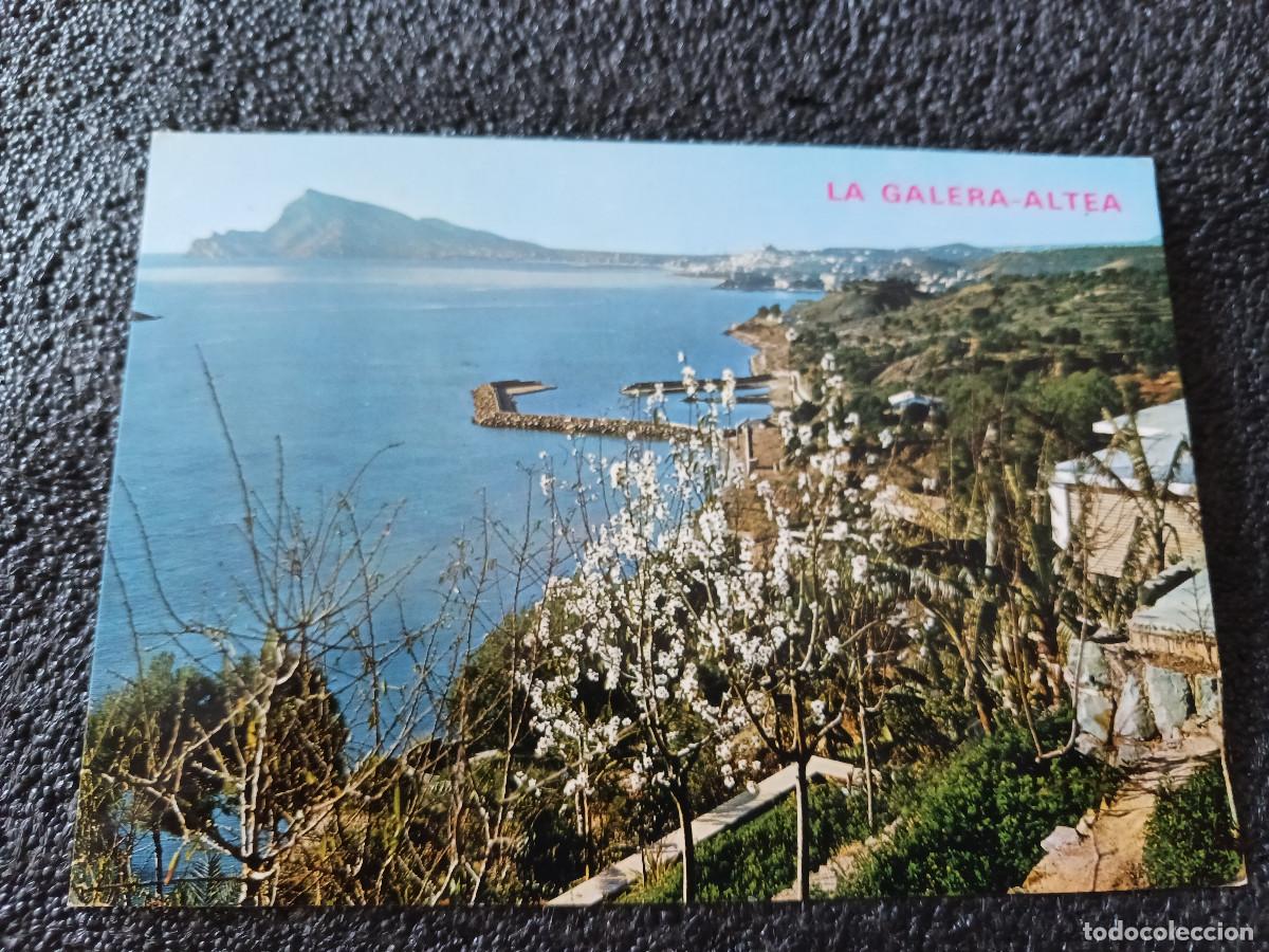 Postales: ALICANTE, altea vista de la costa, ed. galiana, circulada 1975