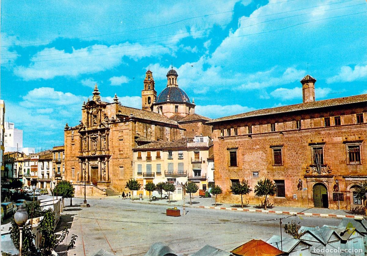 Postales: Postal Liria Plaza Caudillo e Iglesia Parroquial Valencia