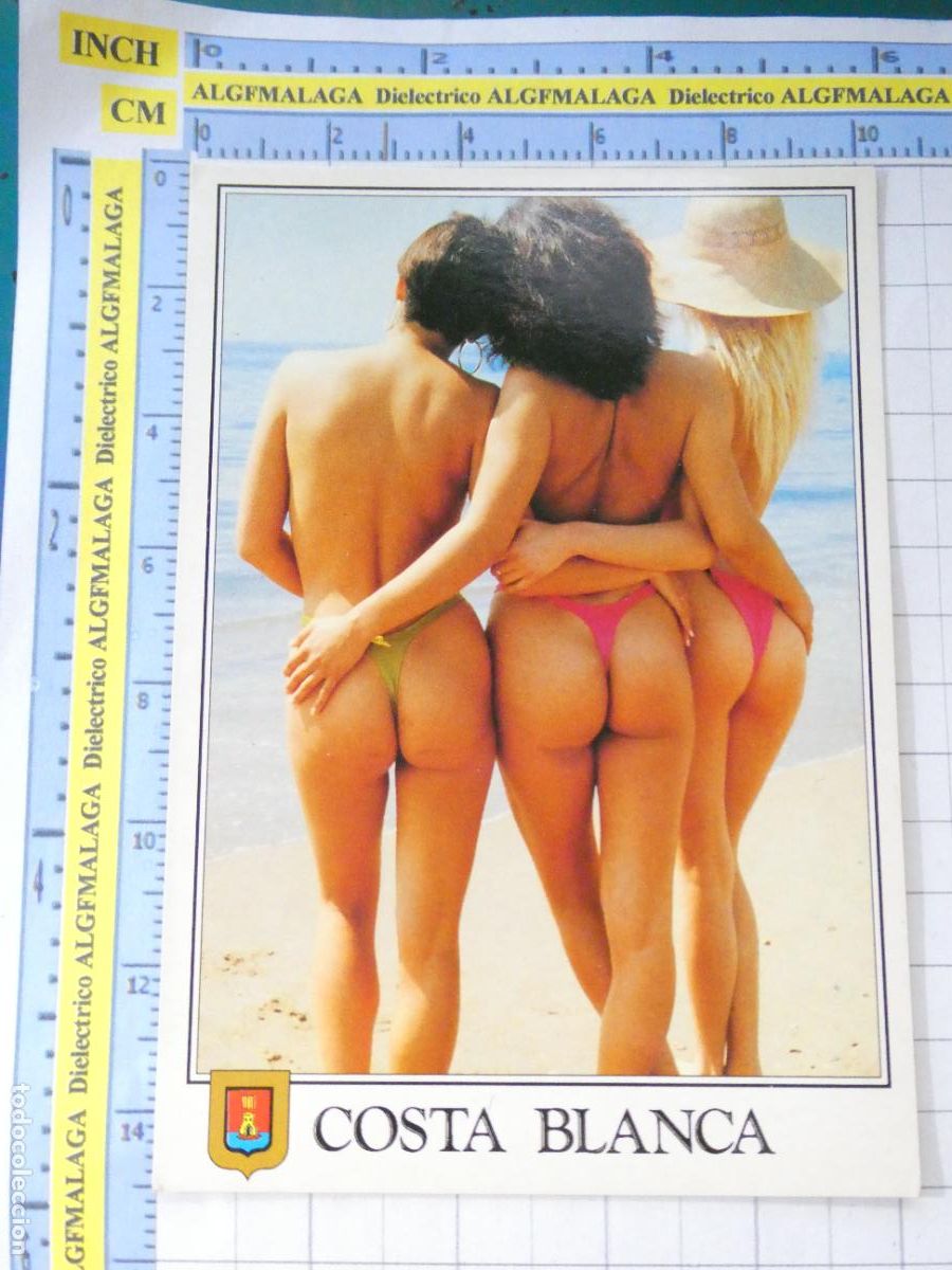 Postales: POSTAL DE ALICANTE. A&Ntilde;O 1990. COSTA BLANCO CULOS MUJERES PLAYA DESNUDOS 2034 ESCUDO ORO. 1626