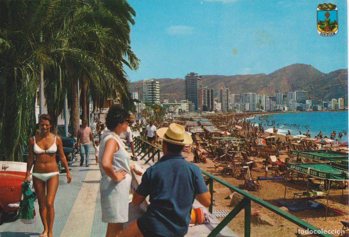 Postales: BENIDORM (ALICANTE) PASEO Y PLAYA DE LEVANTE - HARMANOS GALIANA 95 - CIRCULADA