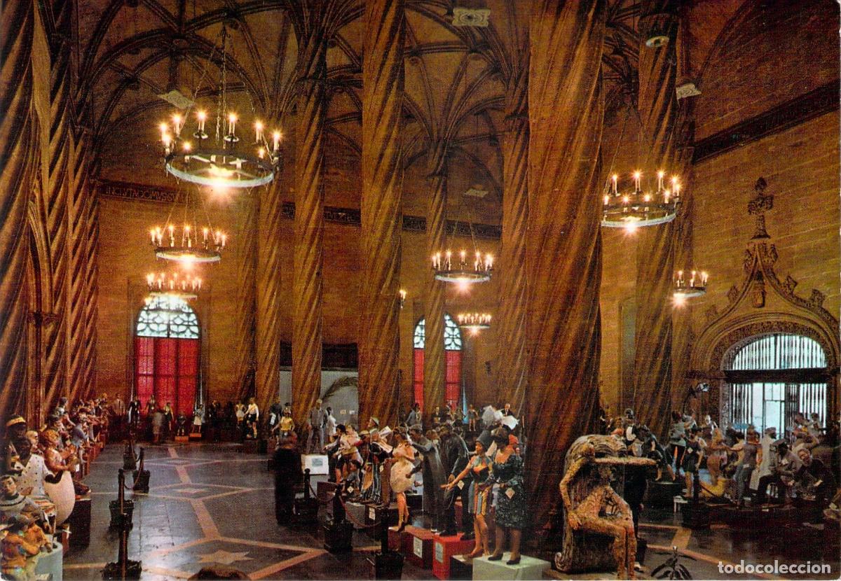 Postales: Postal de Valencia - Sal&oacute;n Columnario de la Lonja en D&iacute;a de Fallas