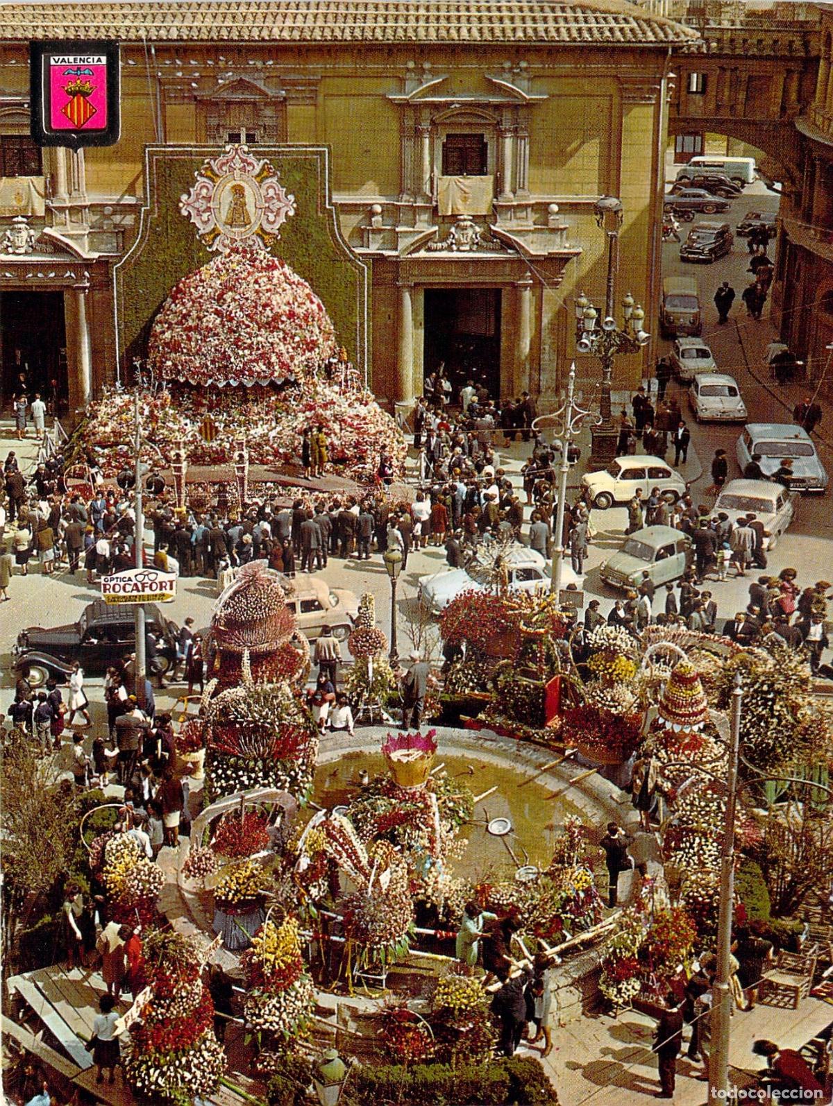 Postales: Postal Valencia Plaza de la Virgen Ofrenda de Flores Escudo de Oro