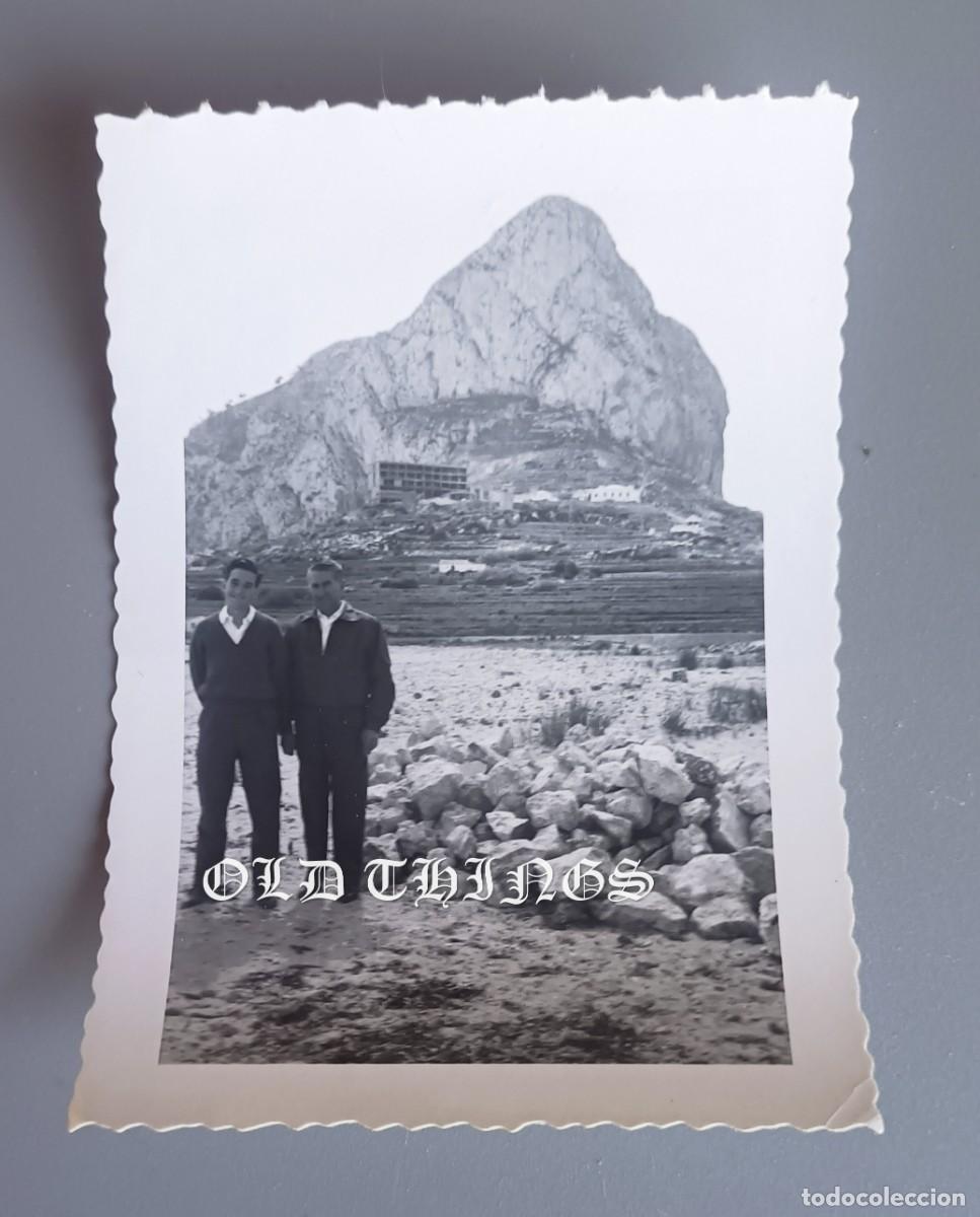Postales: FOTOGRAFIA DEL PE&Ntilde;ON DE IFACH, ALICANTE, A&Ntilde;O 1958, MIDE 10 X 7 CMS.