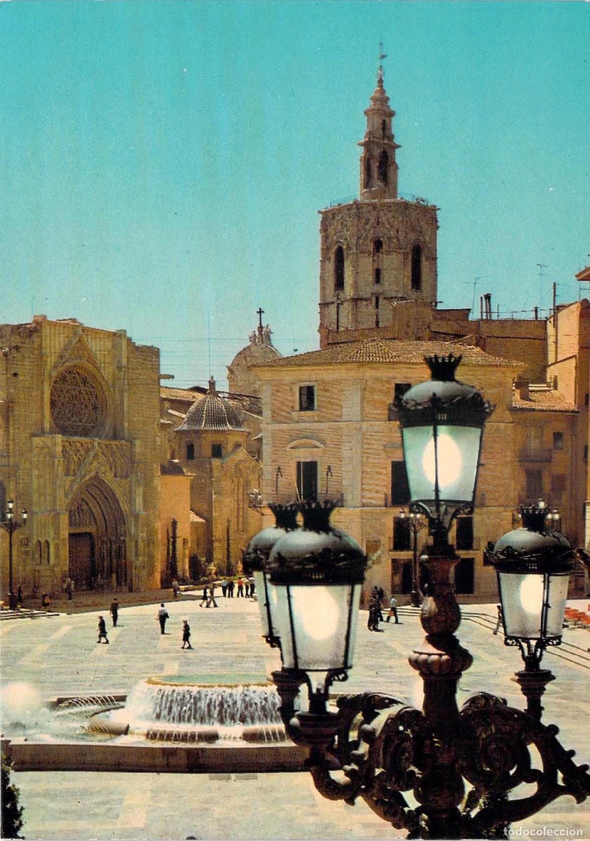 Postales: Postal de la Plaza de la Virgen y la Catedral de Valencia