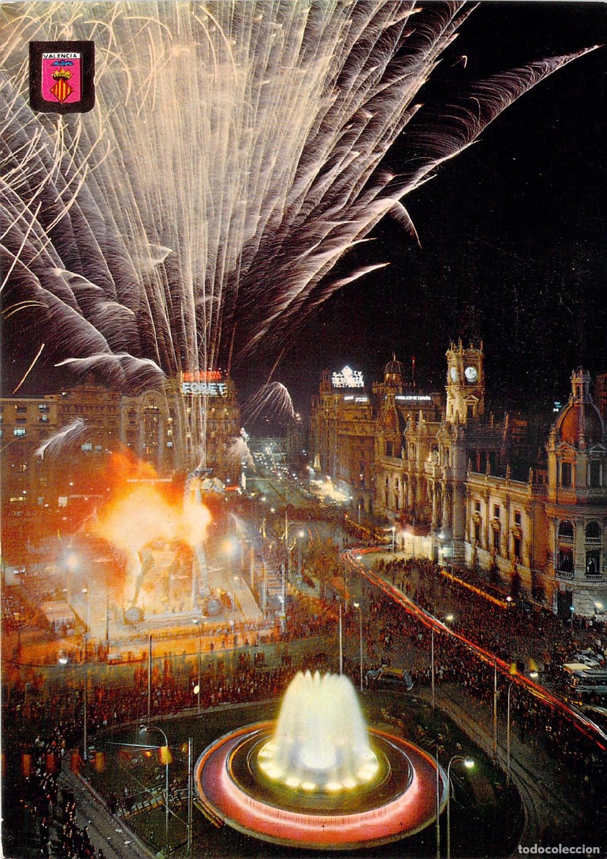 Postales: Postal de Valencia Plaza del Caudillo en Fallas Vista Nocturna
