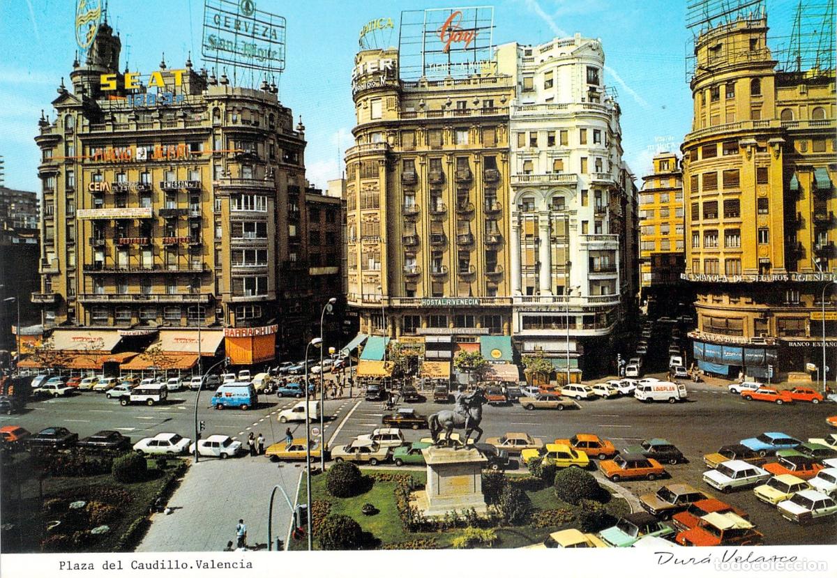 Postales: Postal de Valencia Plaza del Caudillo con Edificios y Coches