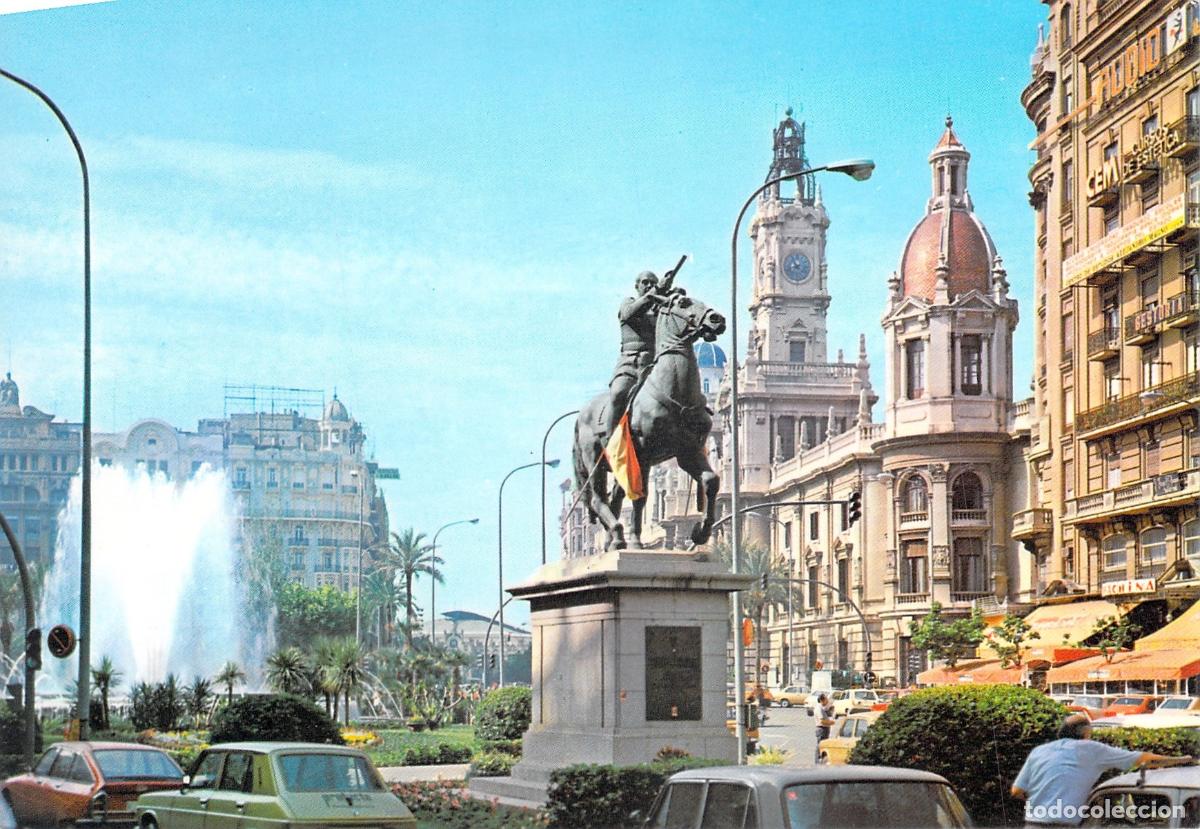 Postales: Postal de la Plaza del Caudillo en Valencia con Estatua