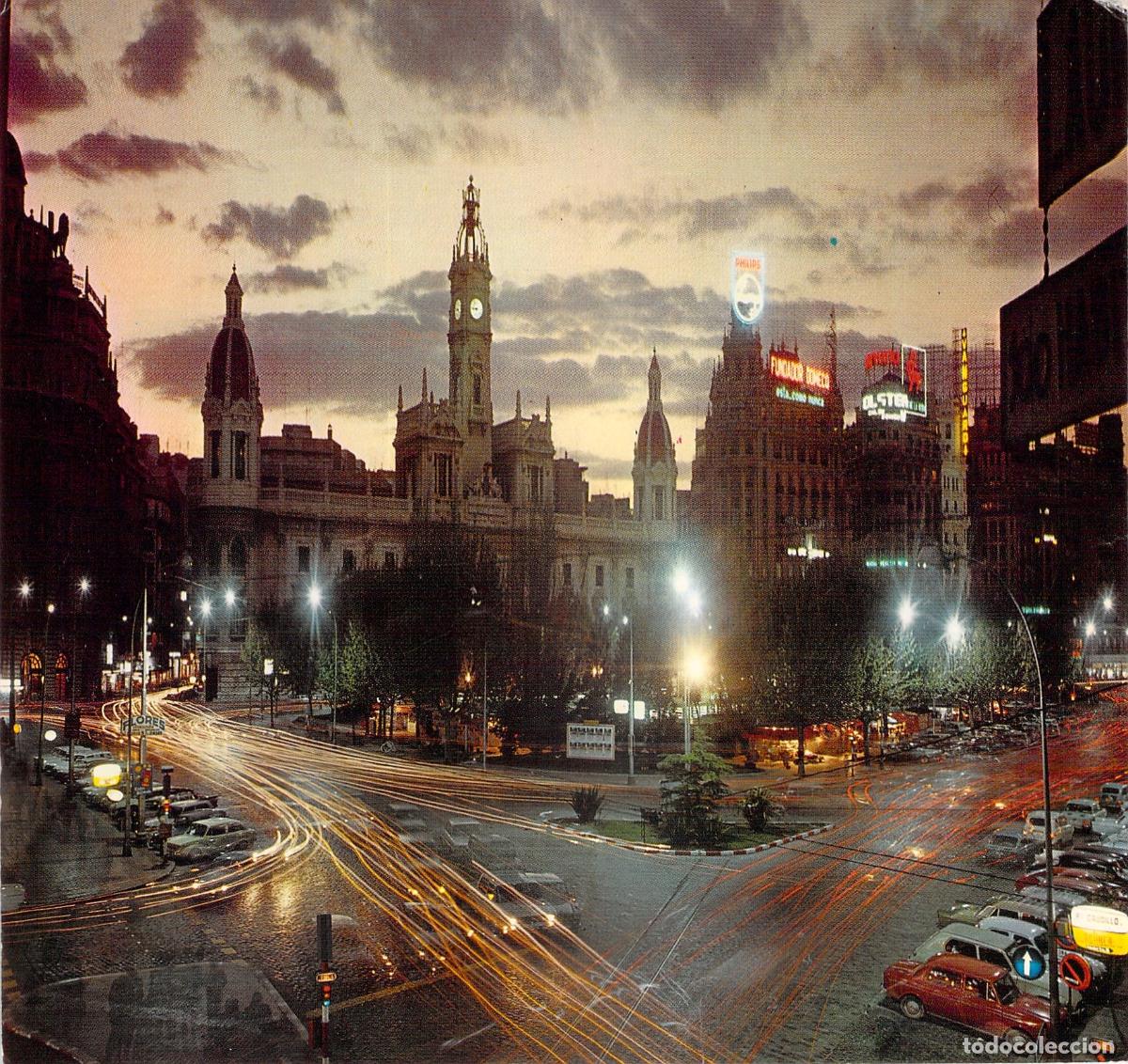 Postales: Postal de la Plaza del Caudillo en Valencia, Vista Nocturna