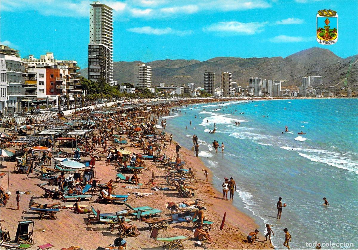 Postales: Postal de Benidorm, Playa de Levante y rascacielos