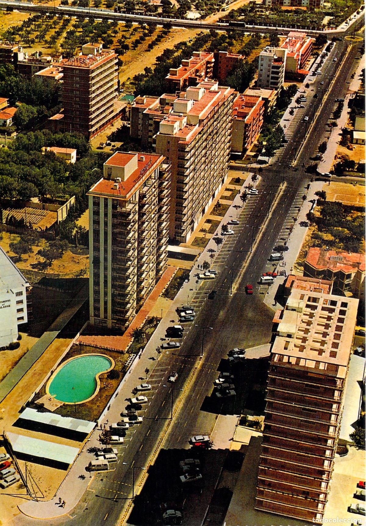 Postales: Postal de Benidorm con Vista A&eacute;rea de Rascacielos y Avenida