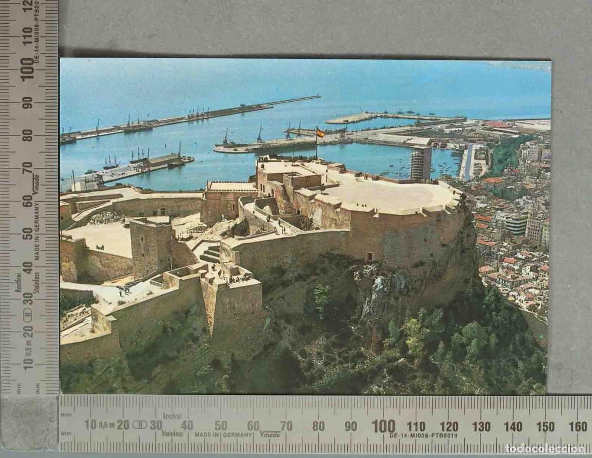 Postkarten: POSTAL. Alicante - Vista a&eacute;rea - Castillo de Santa B&aacute;rbara y puerto