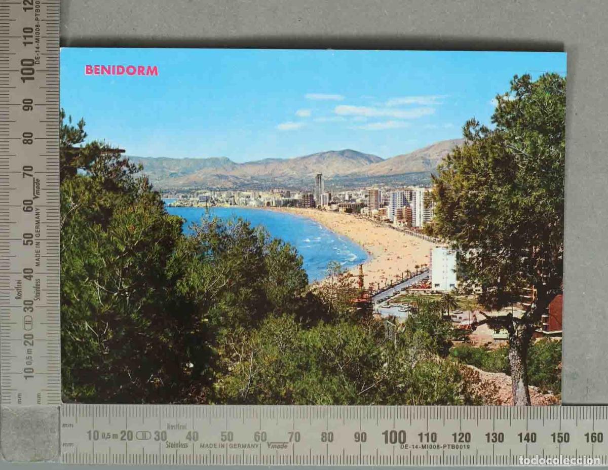 Postales: POSTAL. Benidorm - Vista general de la bah&iacute;a y playa de Levante