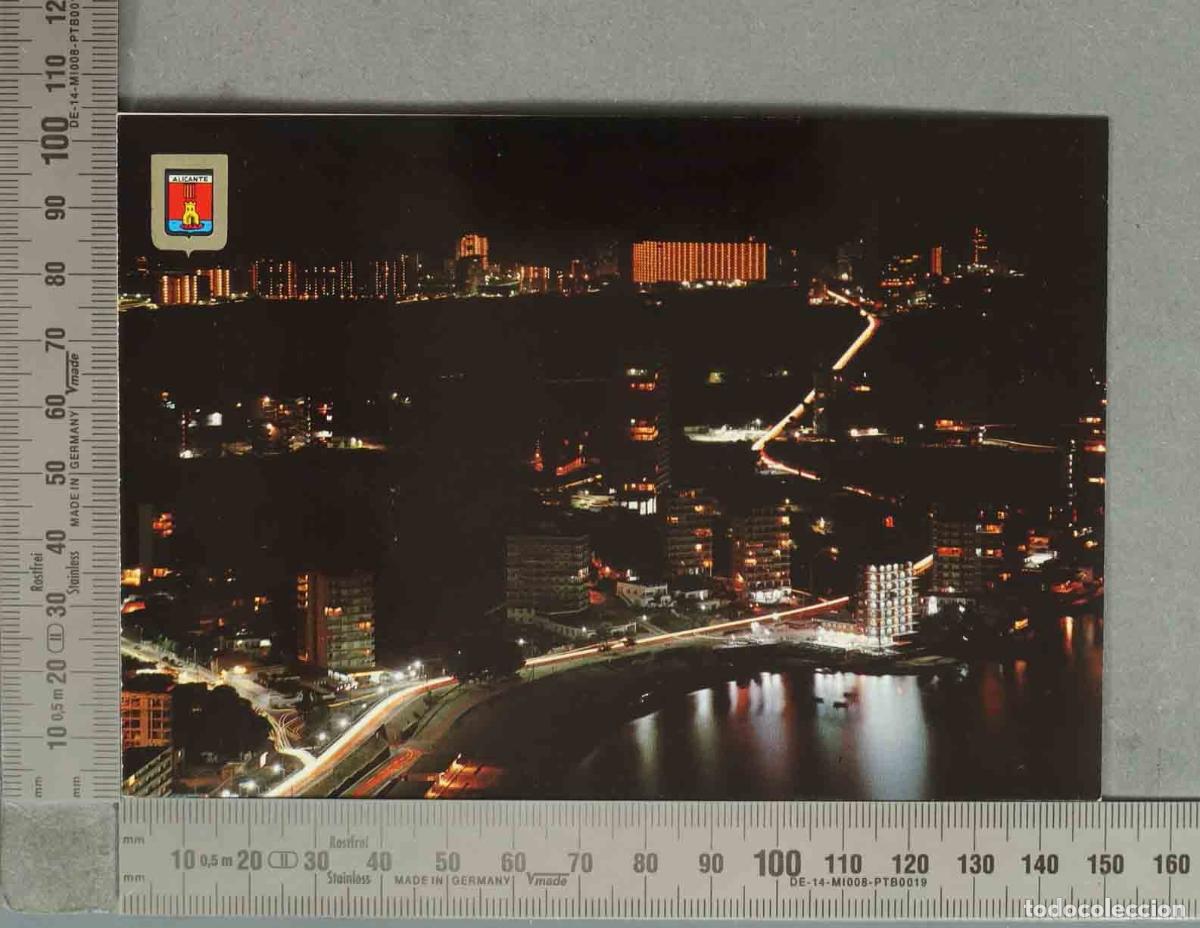 Postales: POSTAL. Alicante - Vista a&eacute;rea nocturna con escudo