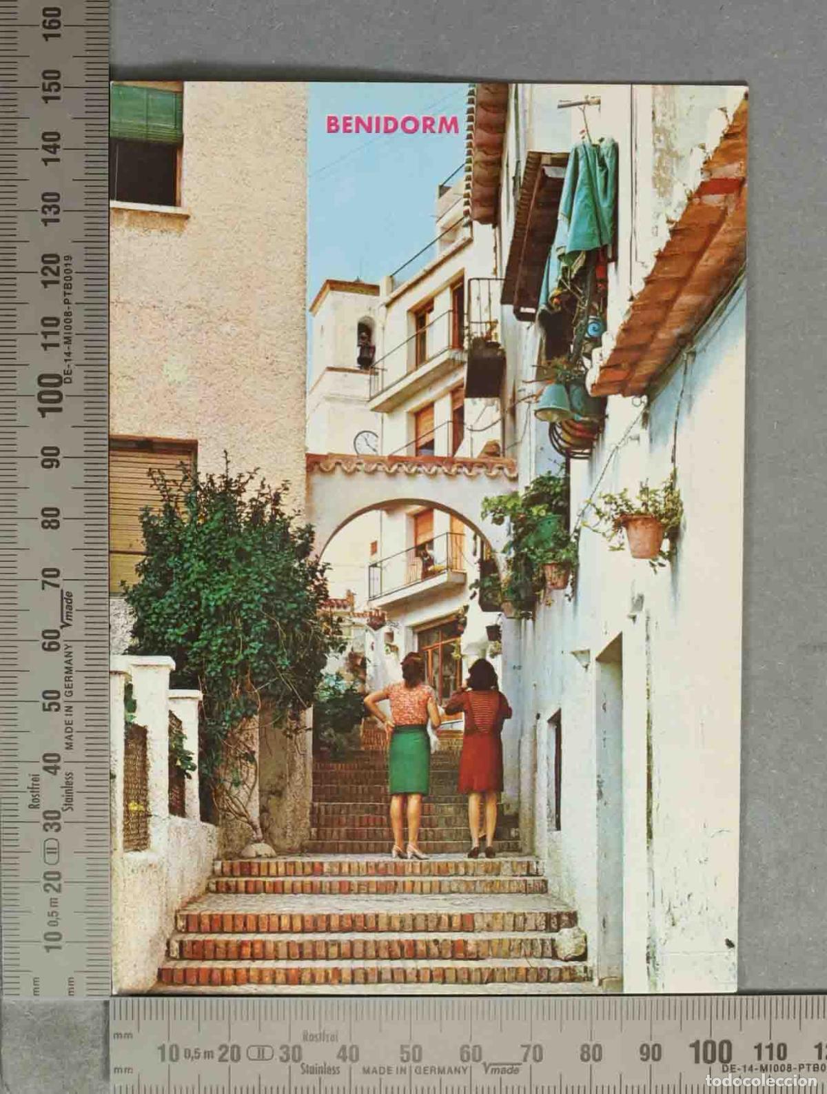 Postcards: POSTAL. Benidorm - Calle de los Gatos - Hermanos Galiana