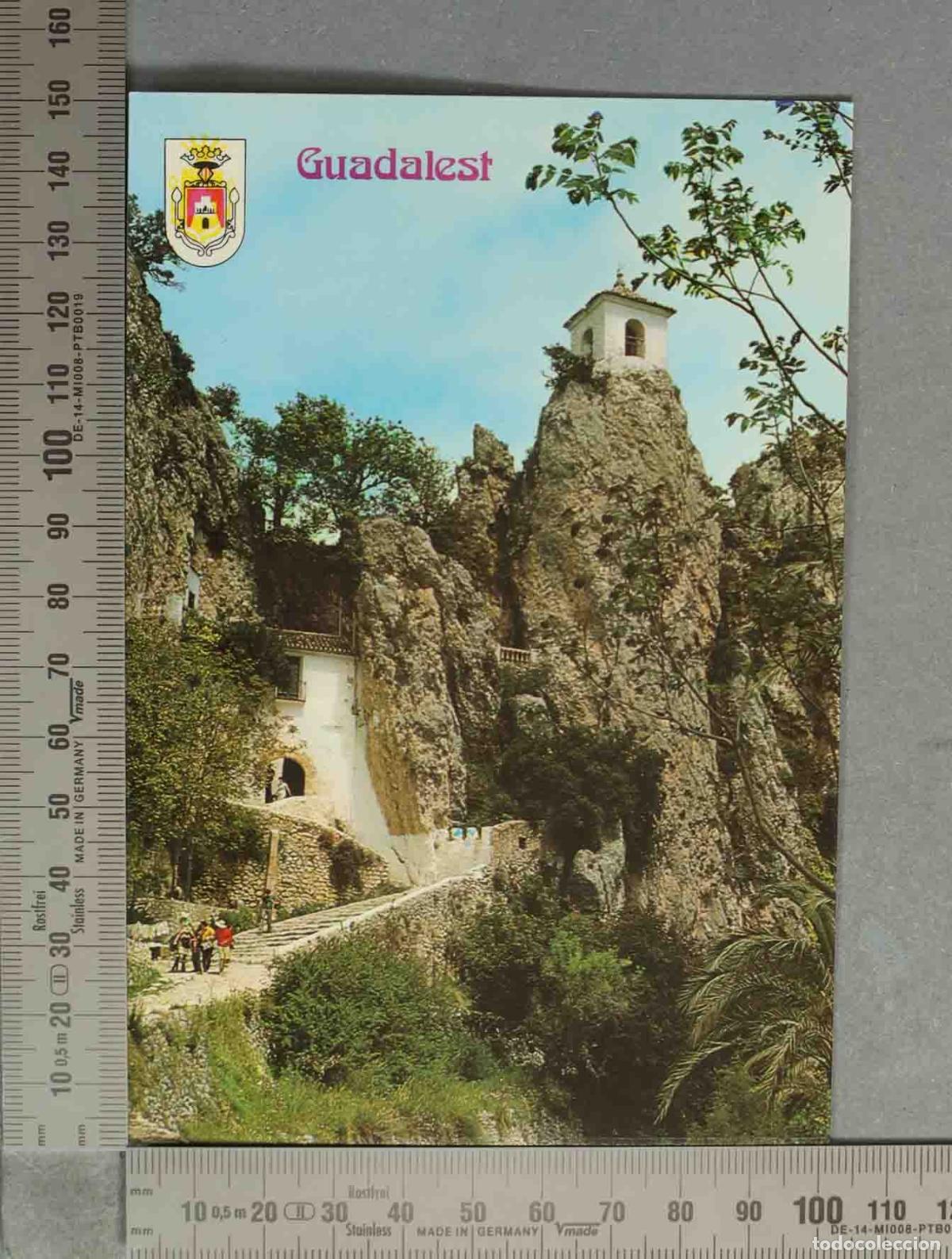 Postcards: POSTAL. Castell de Guadalest - Alicante - Entrada al pueblo y torre - Campanario