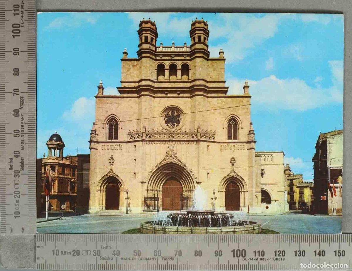 Postales: POSTAL. Castell&oacute;n de la Plana - Plaza Mayor e Iglesia Arciprestal de Santa Mar&iacute;a