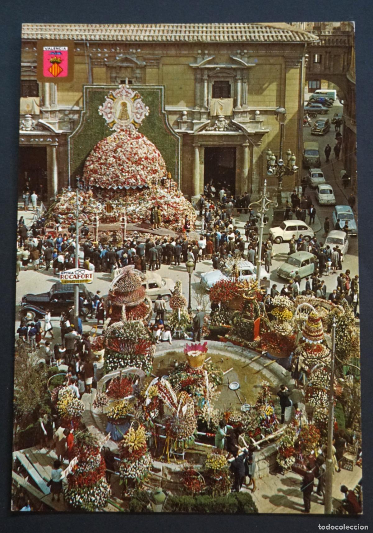 Postales: Valencia, ofrenda a la Virgen. Postal sin circular editada el a&ntilde;o 1964