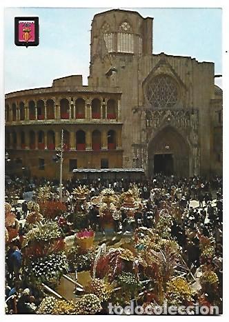Postales: CATEDRAL. PUERTA DE LOS APOSTOLES. OFRENDA A LA VIRGEN.- VALENCIA