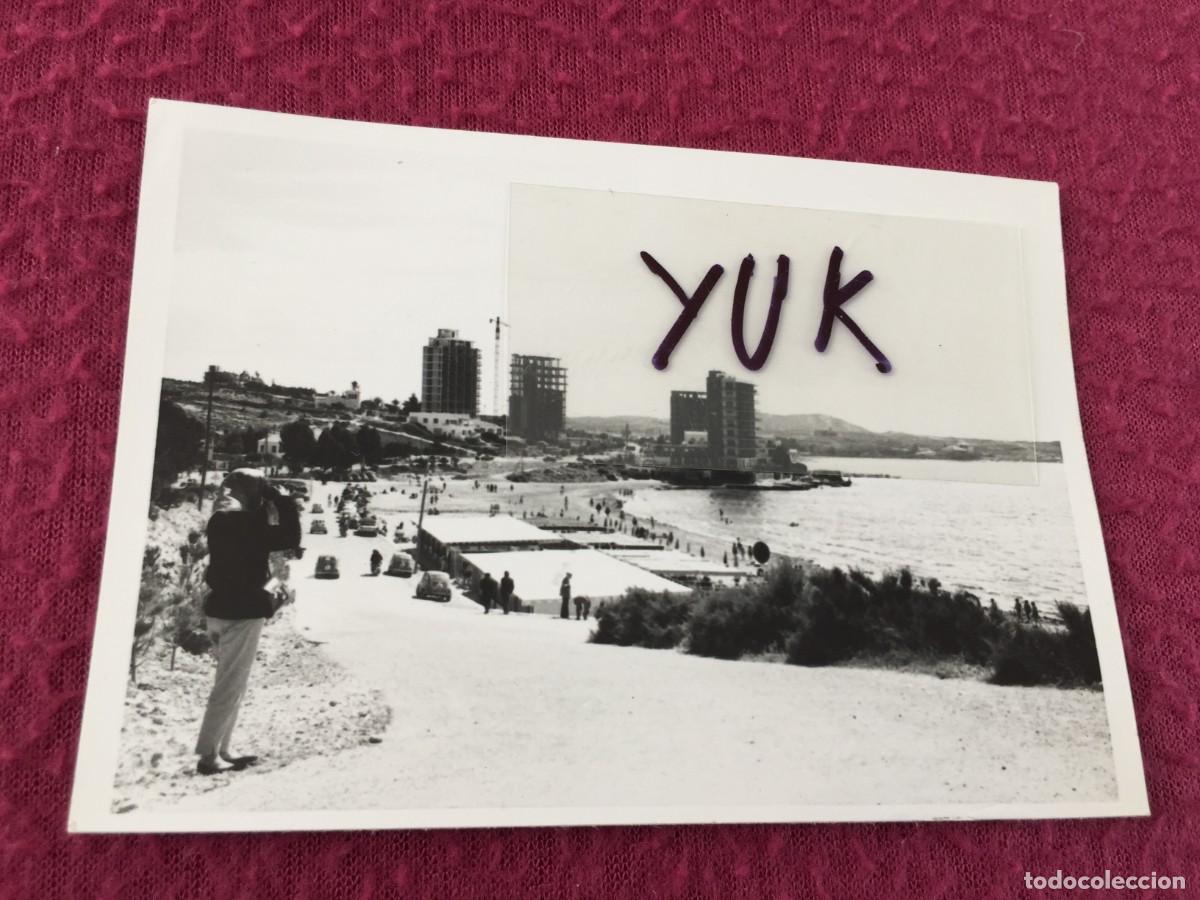Postales: FOTOGRAFIA DE BENIDORM - PLAYA DE LEVANTE - ALICANTE - A&Ntilde;OS 70