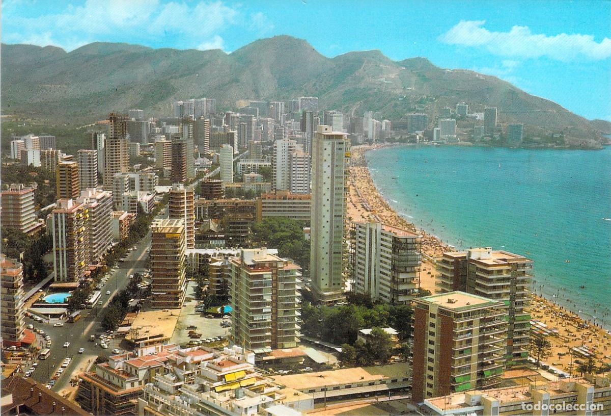 Postales: Postal de la Vista A&eacute;rea de Benidorm, Alicante y Playa de Levante