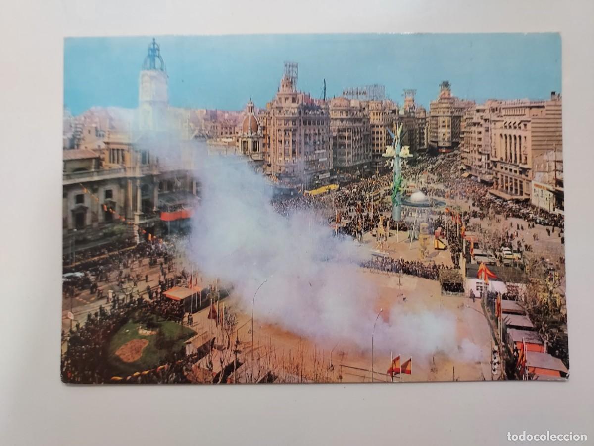 Postales: POSTAL VALENCIA DISPARA PLAZA DEL CAUDILLO EN FALLAS. 1964. SIN CIRCULAR. 19 166