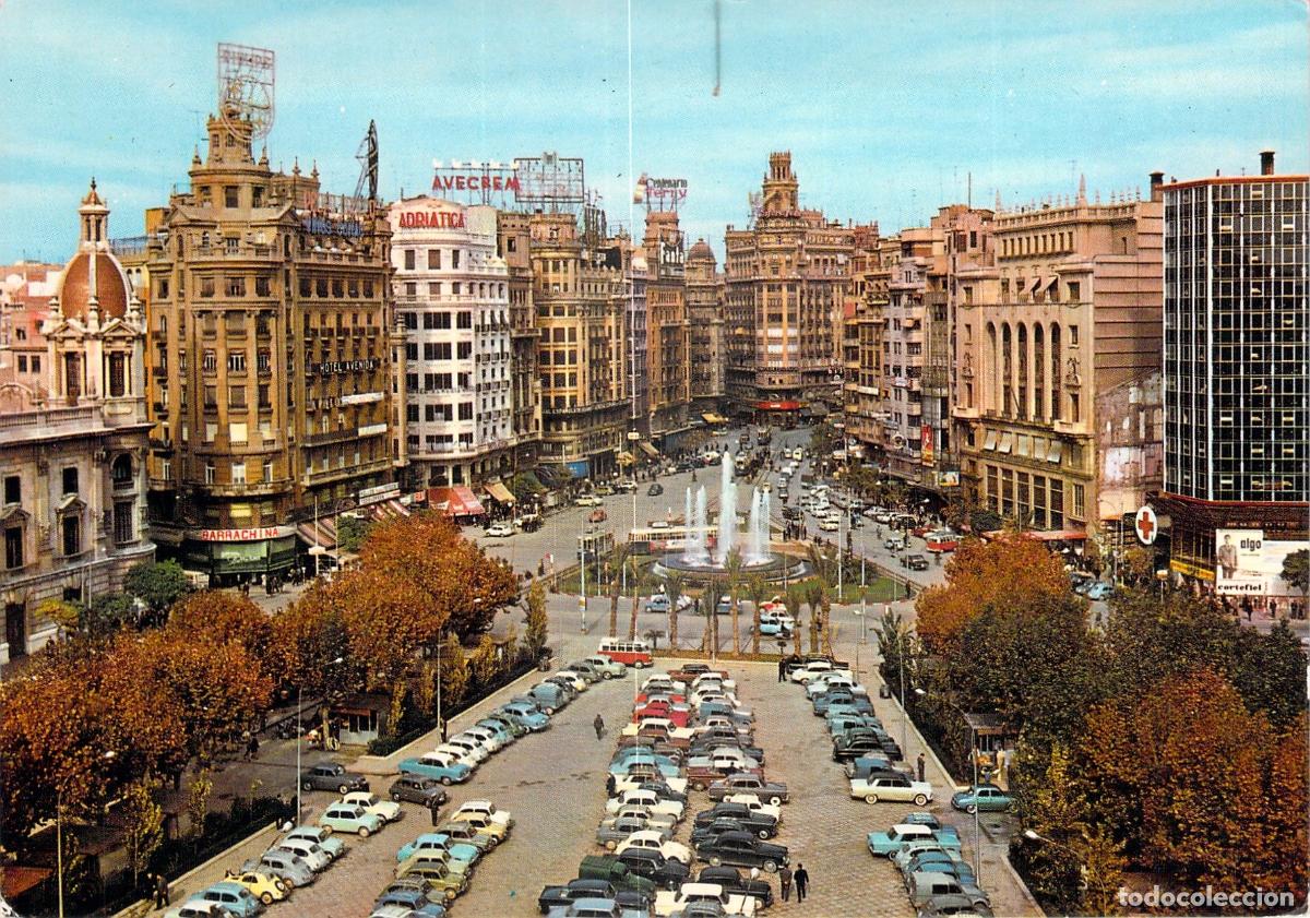 Postales: Postal de la Plaza del Caudillo en Valencia con Coches y Edificios