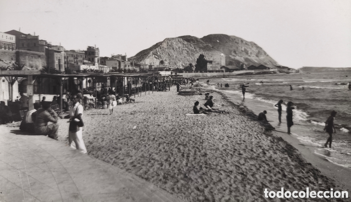 Postales: ALACANT PLATJA POSTIGUET POSTAL FOTOGR&Aacute;FICA ALICANTE C. 1950