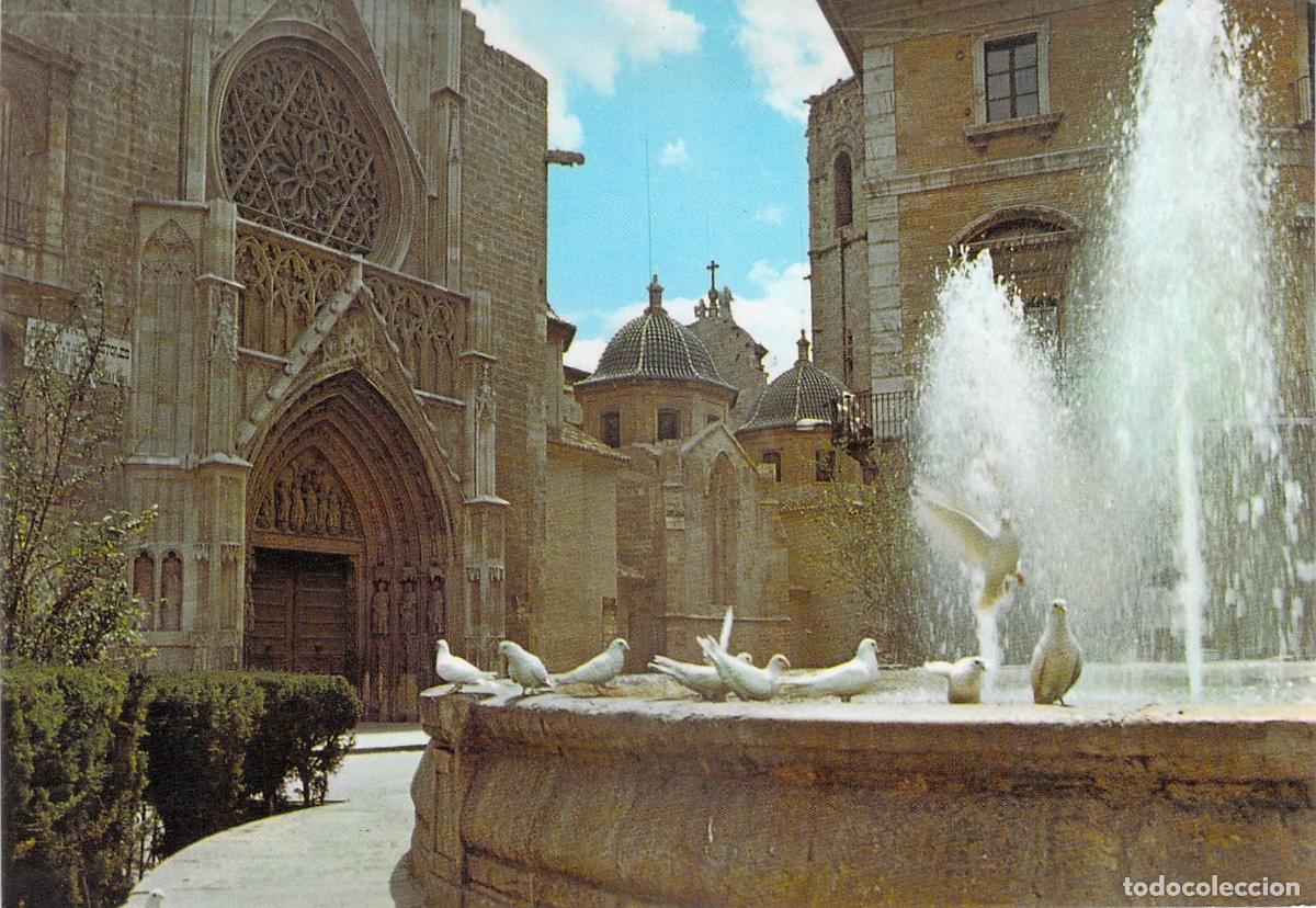Postales: Postal de la Plaza de la Virgen y Puerta de los Ap&oacute;stoles en Valencia