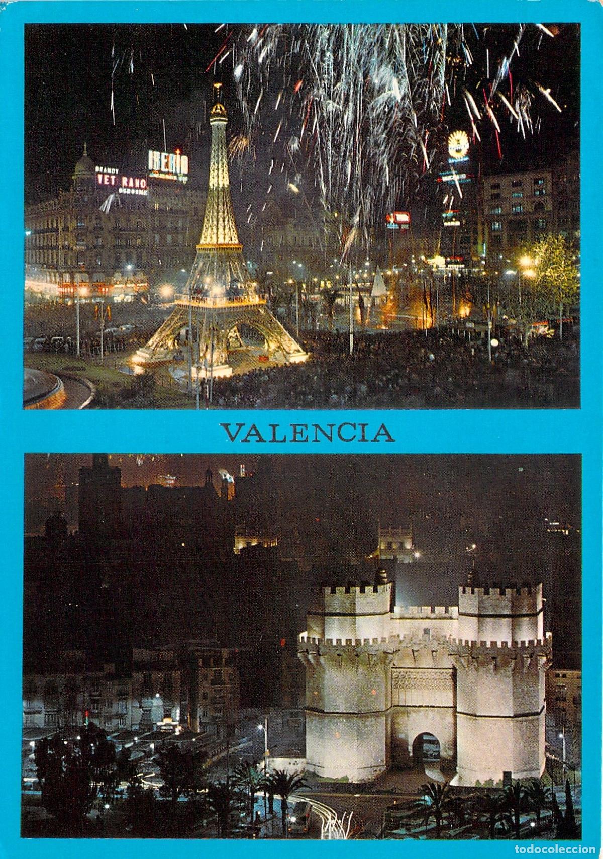 Postales: Postal de Valencia con vistas nocturnas de la ciudad