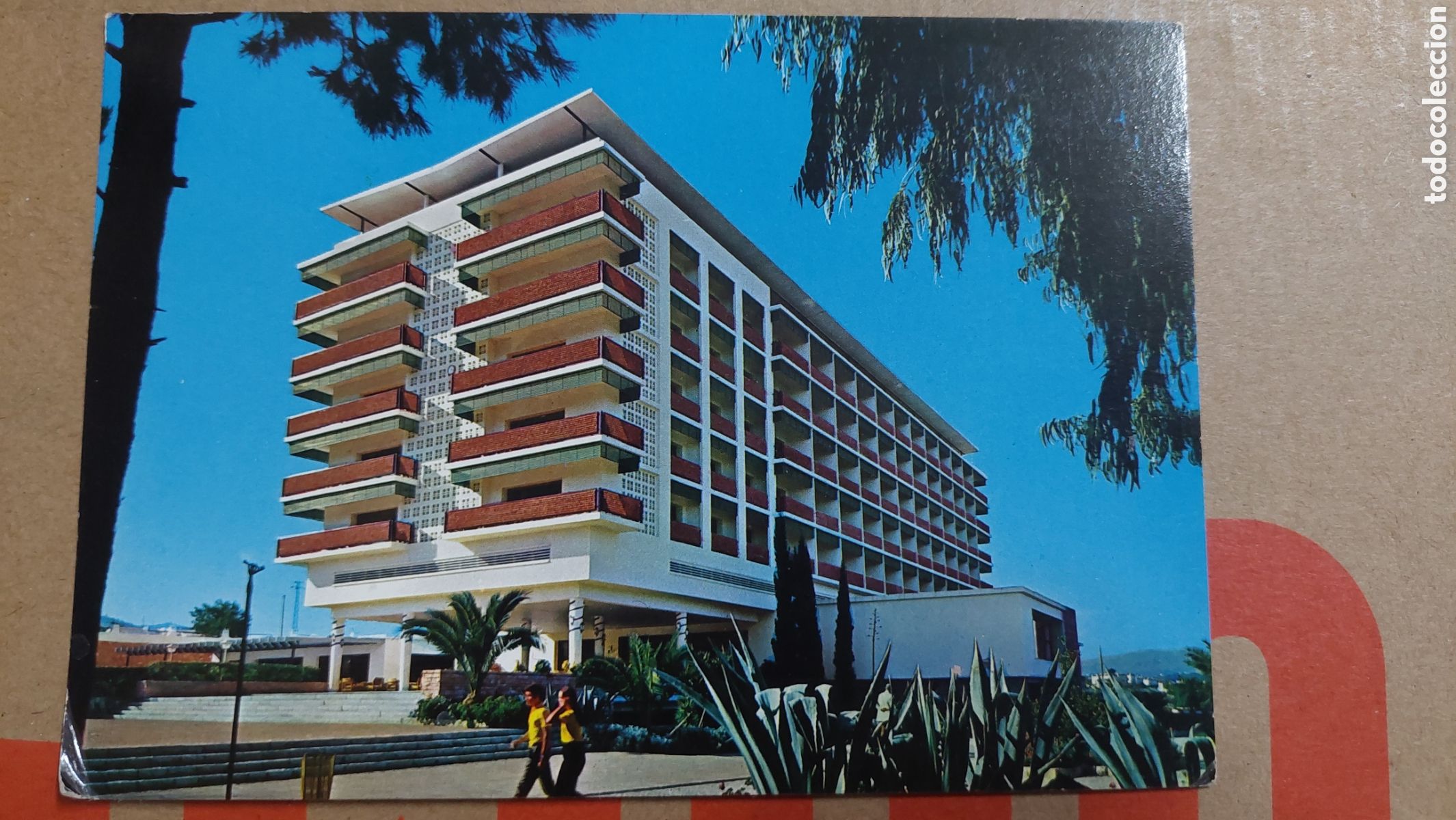 Cartoline: TARJETA POSTAL RESIDENCIA BANCO DE VIZCAYA ALFAZ DE PI ALICANTE
