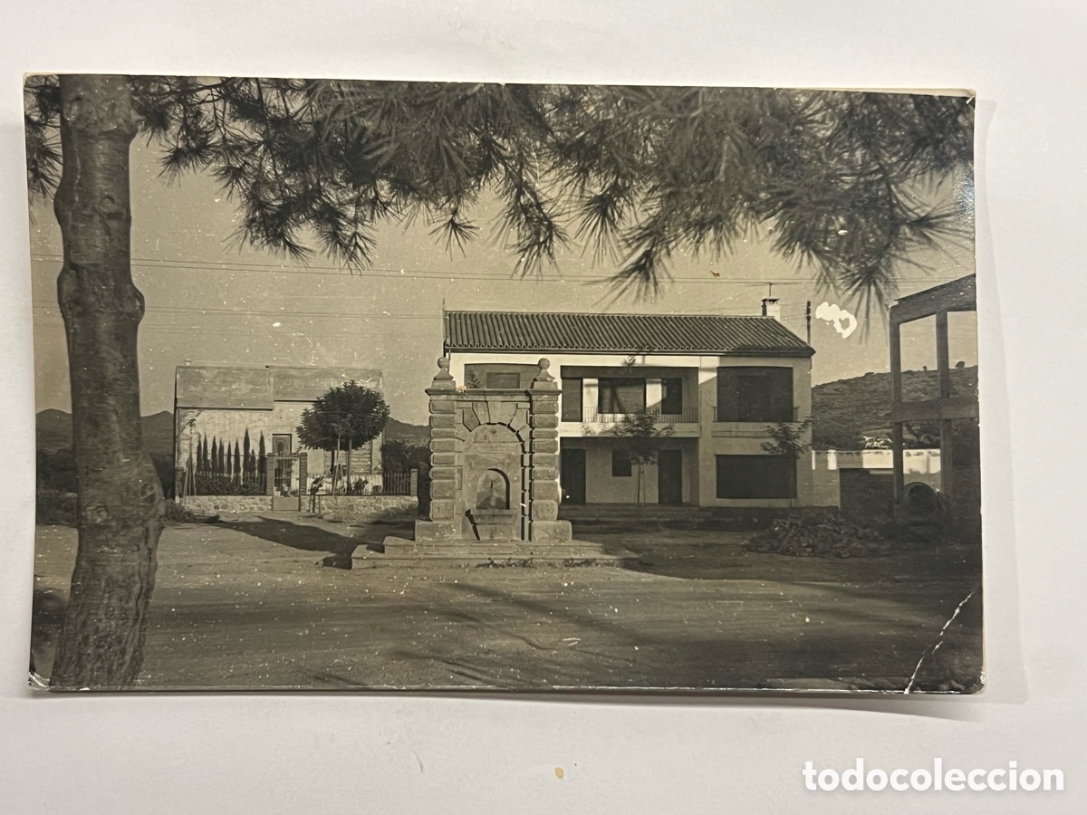 Postales: ALGIMIA DE ALFARA (Valencia) Postal Plaza y Fuente. Vista parclal (h.1950?) sin datos editor S/C